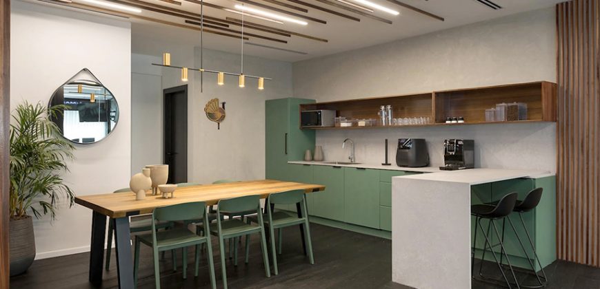 במגדל הפלטיניום בת"א, שוכר לטווח ארוך, מניב