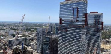 בהזדמנות נדירה, במגדלי בסר בבני ברק