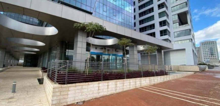 קומה מסחרית עצמאית מניבה