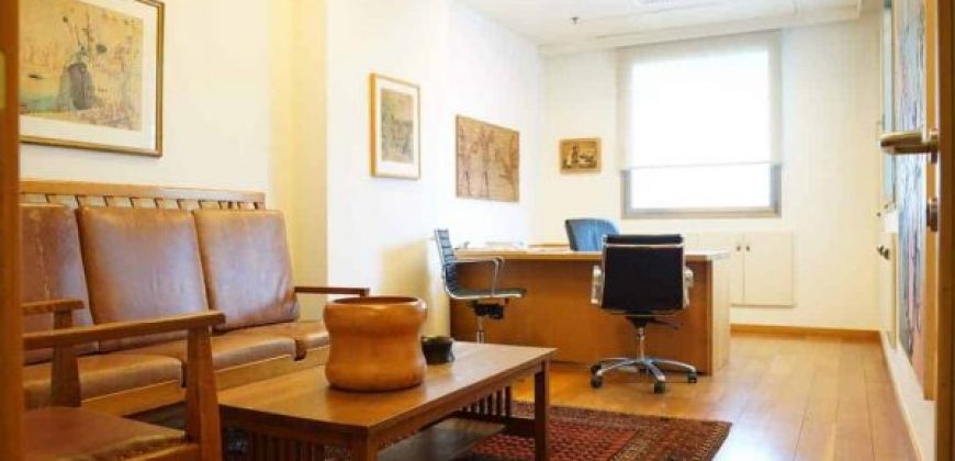 במגדל מפואר בבורסה 1,240 מ"ר + 17 חניות