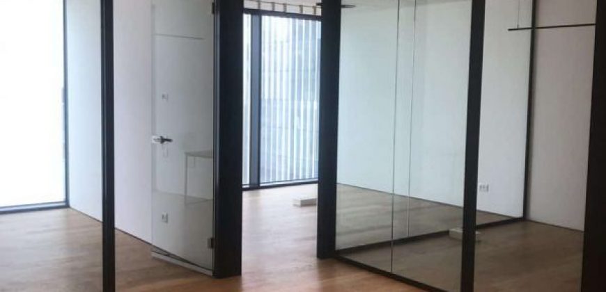 להשכרה בקומה גבוהה, מגדל מידטאון בתל אביב, רמת גימור גבוהה