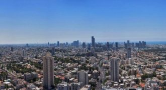 במגדל מידטאון, תל אביב למכירה בקומה גבוהה לים!