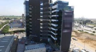 במגדל מפואר בבורסה כ-1740 מ"ר