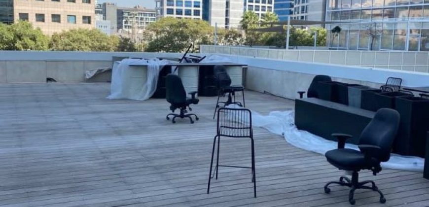 משרד מפואר בגימור יוקרתי במגדלי SEA VIEW, הרצליה פיתוח