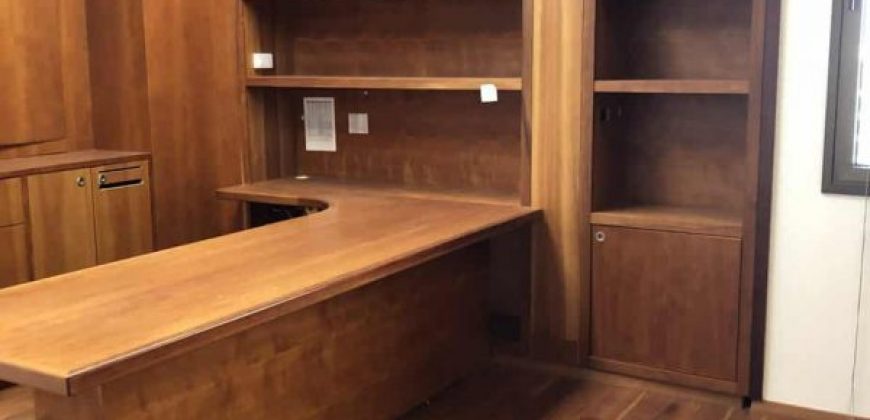 במגדל בוטיק בבורסה ברמת גן, משרדים מושקעים ומחולקים