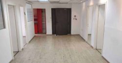 160 מטר יפהפיים ומחולקים במתחם הבורסה ברמת גן