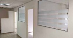 160 מטר יפהפיים ומחולקים במתחם הבורסה ברמת גן