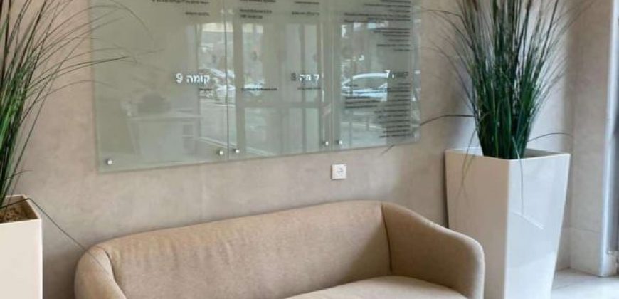 בתל אביב, בניין משרדים יפהפה במחיר מציאה!