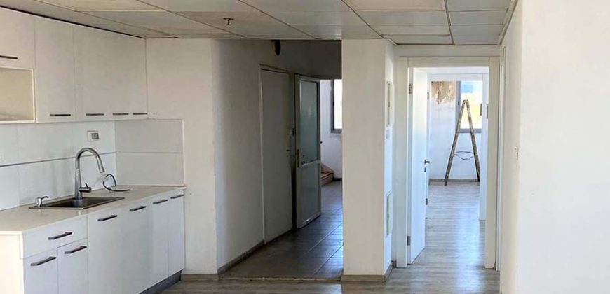 מציאה! מבנה תעשייתי בגן יבנה למלאכה, תעשייה, משרדים ועוד.