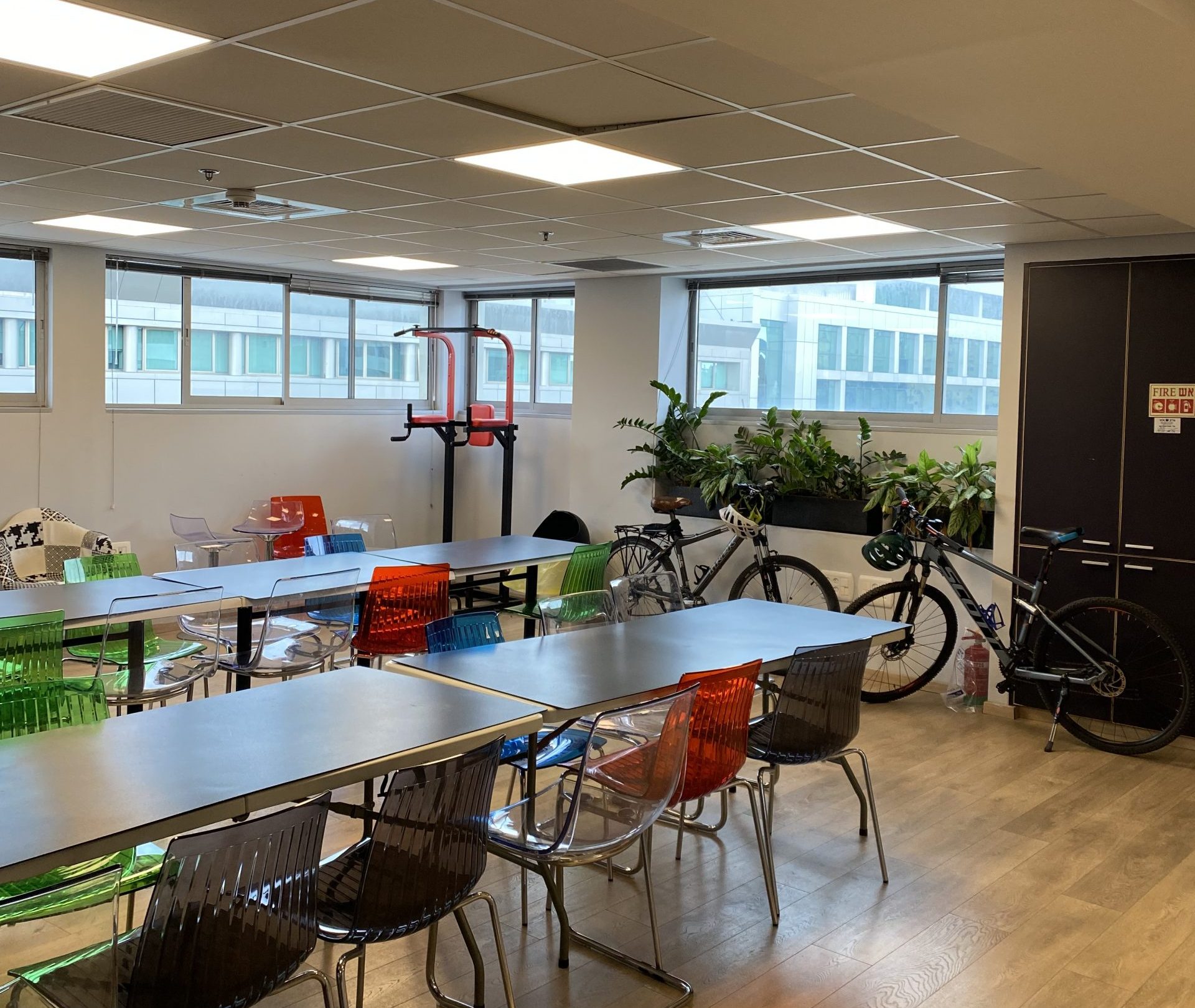 משרד להשכרה בתל אביב 516 מטר