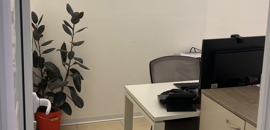 משרד להשכרה בלב מתחם הבורסה 270 מר