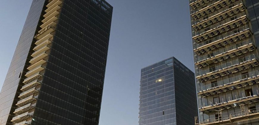 משרד פינתי למכירה במגדלי בסר פתח תקווה