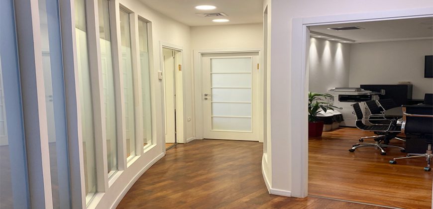 173 מ"ר משרד להשכרה בבית גיבור ספורט היוקרתי !!