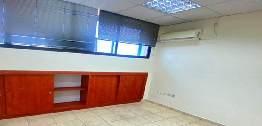 משרד מציאה! להשכרה במתחם הבורסה המבוקש