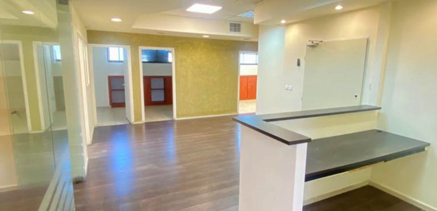 משרד מציאה! להשכרה במתחם הבורסה המבוקש