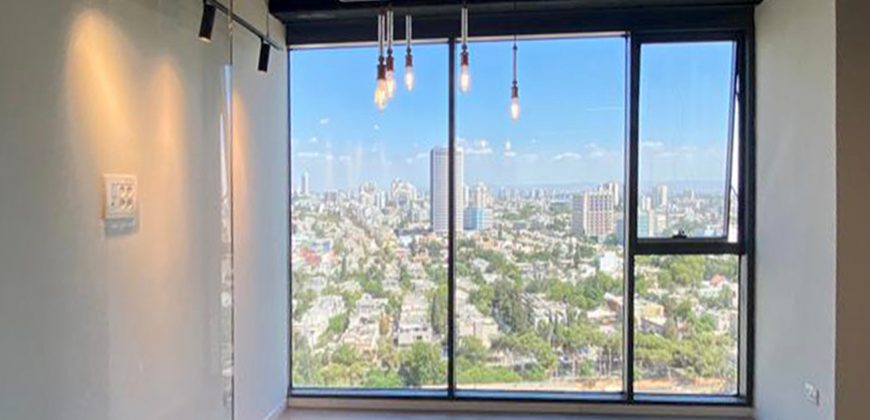 משרד יפהפה להשכרה במגדל אלון