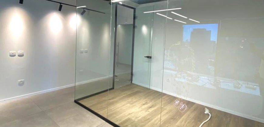 משרד יפהפה להשכרה במגדל אלון