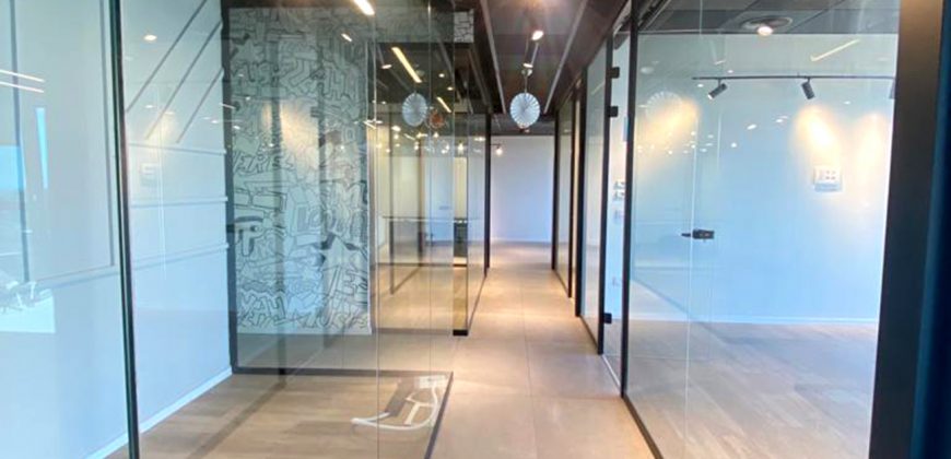 משרד יפהפה להשכרה במגדל אלון