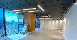 משרד יפהפה להשכרה במגדל אלון