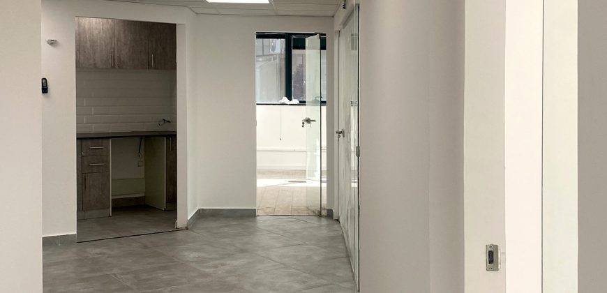 משרד להשכרה – 140 מ"ר – 75 ש"ח למ"ר בקרבת רכבת.